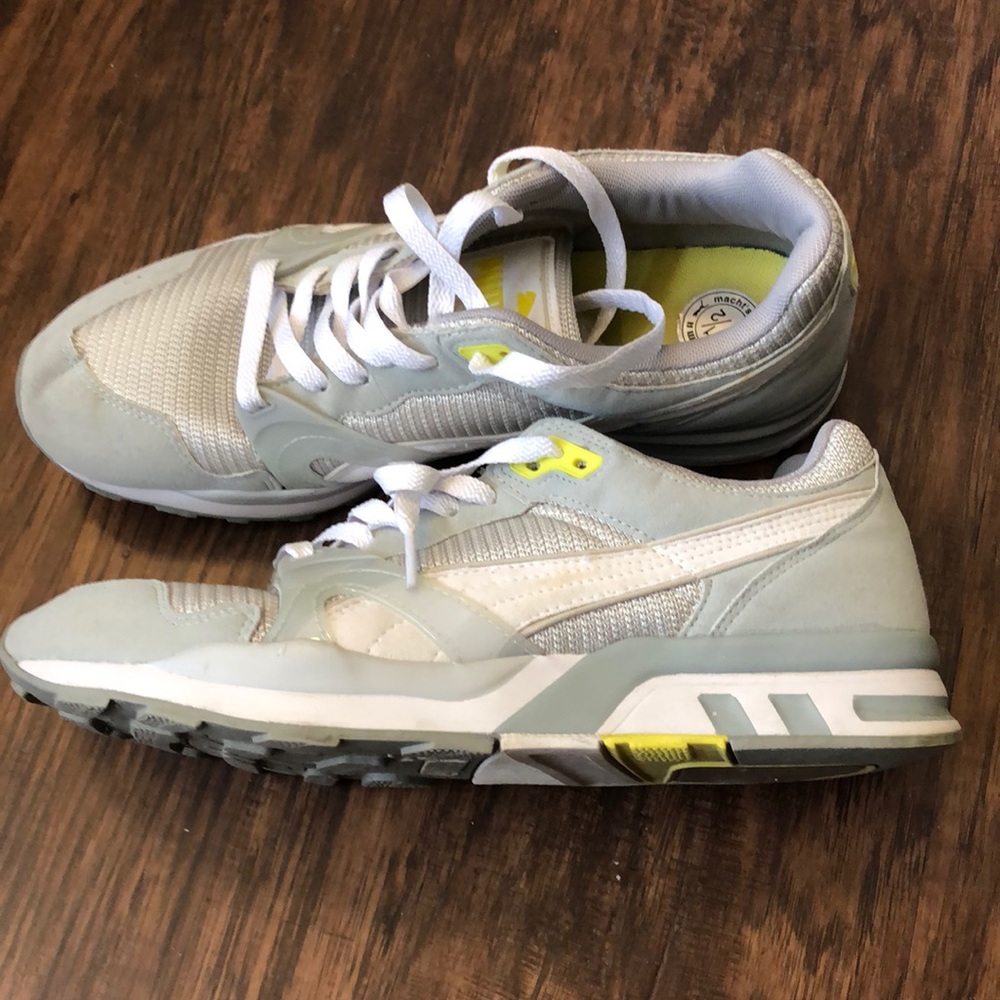 Puma Sneakers